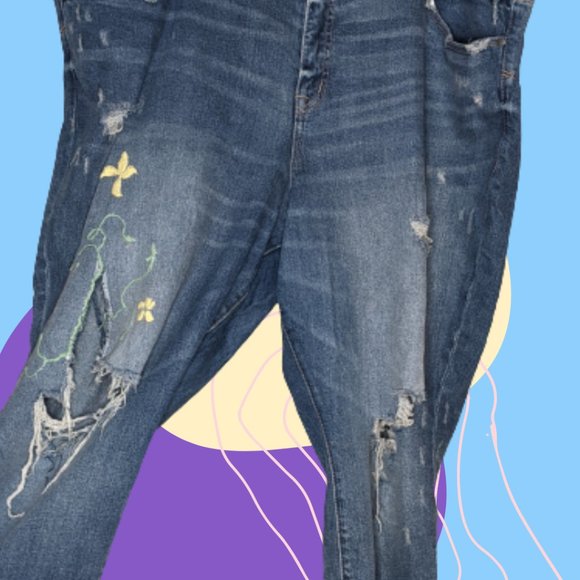 Plus Floral DIstressed Denim - Picture 2 of 5